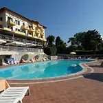 La Bussola 3* Орта-Сан-Джулио