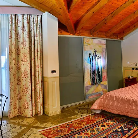 Hotel La Bussola 3*