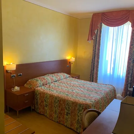 Hotel La Bussola 3*