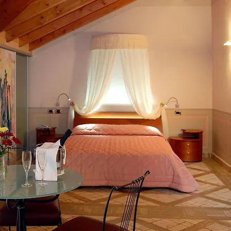 La Bussola Hotel 3*